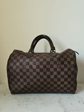 LOUIS VUITTON: 35 Damier Speedy Bag